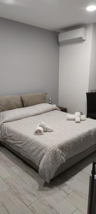 Guest House Via Milano Катандзаро Екстериор снимка