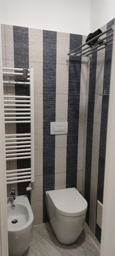 Guest House Via Milano Катандзаро Екстериор снимка