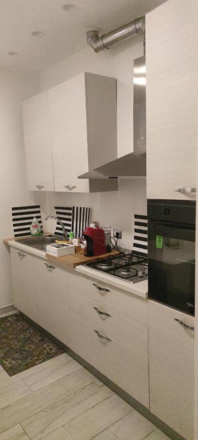 Guest House Via Milano Катандзаро Екстериор снимка